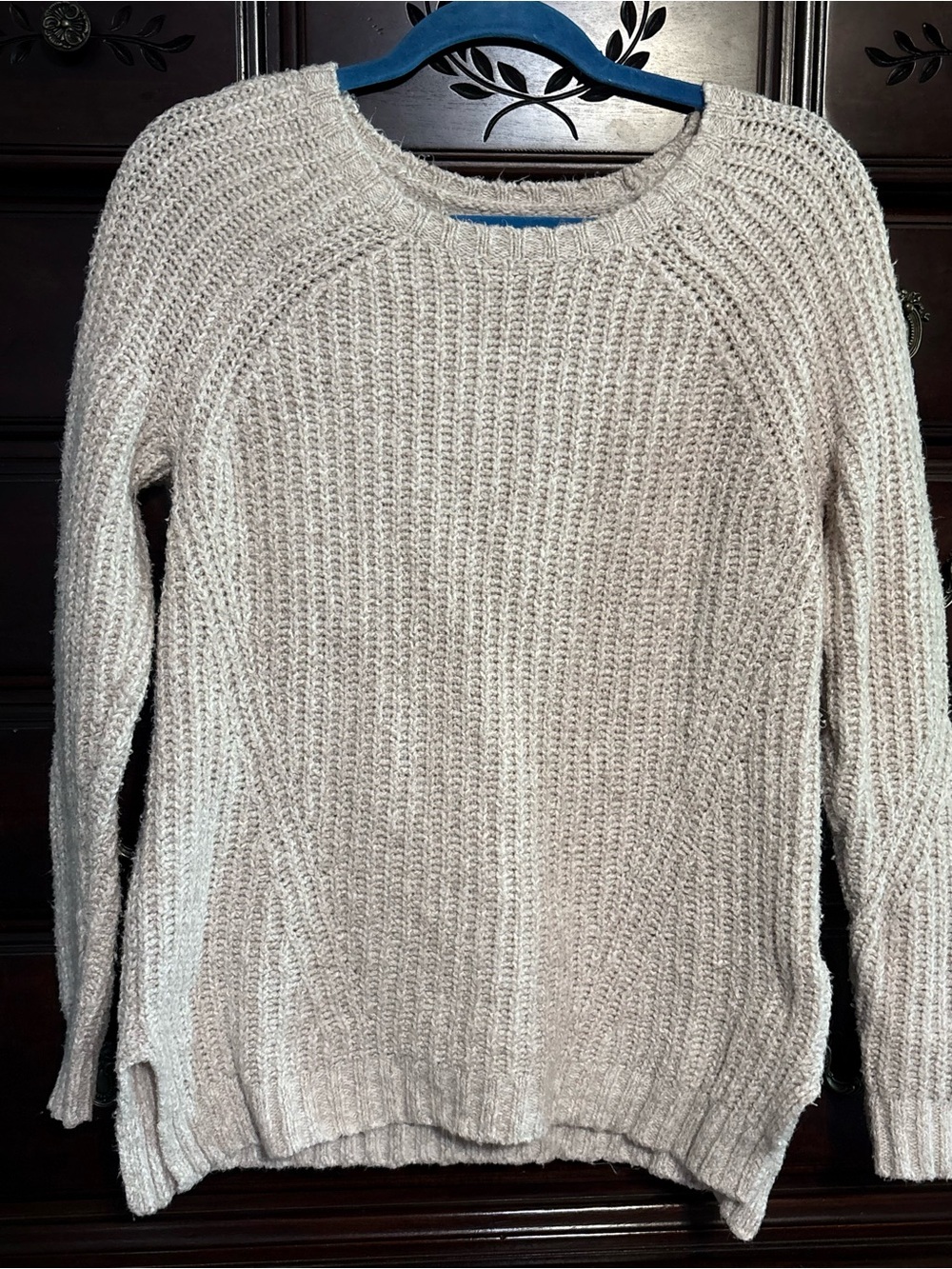 American Eagle Outfitters Cream Knit Pullover Sweater